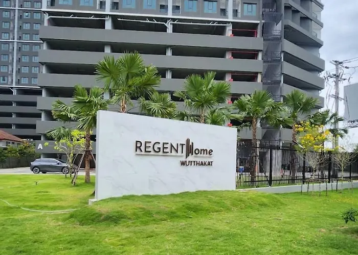 A3508 Monthly Skytrain Minutes Away Full Kitchen And Bath! Apartment *